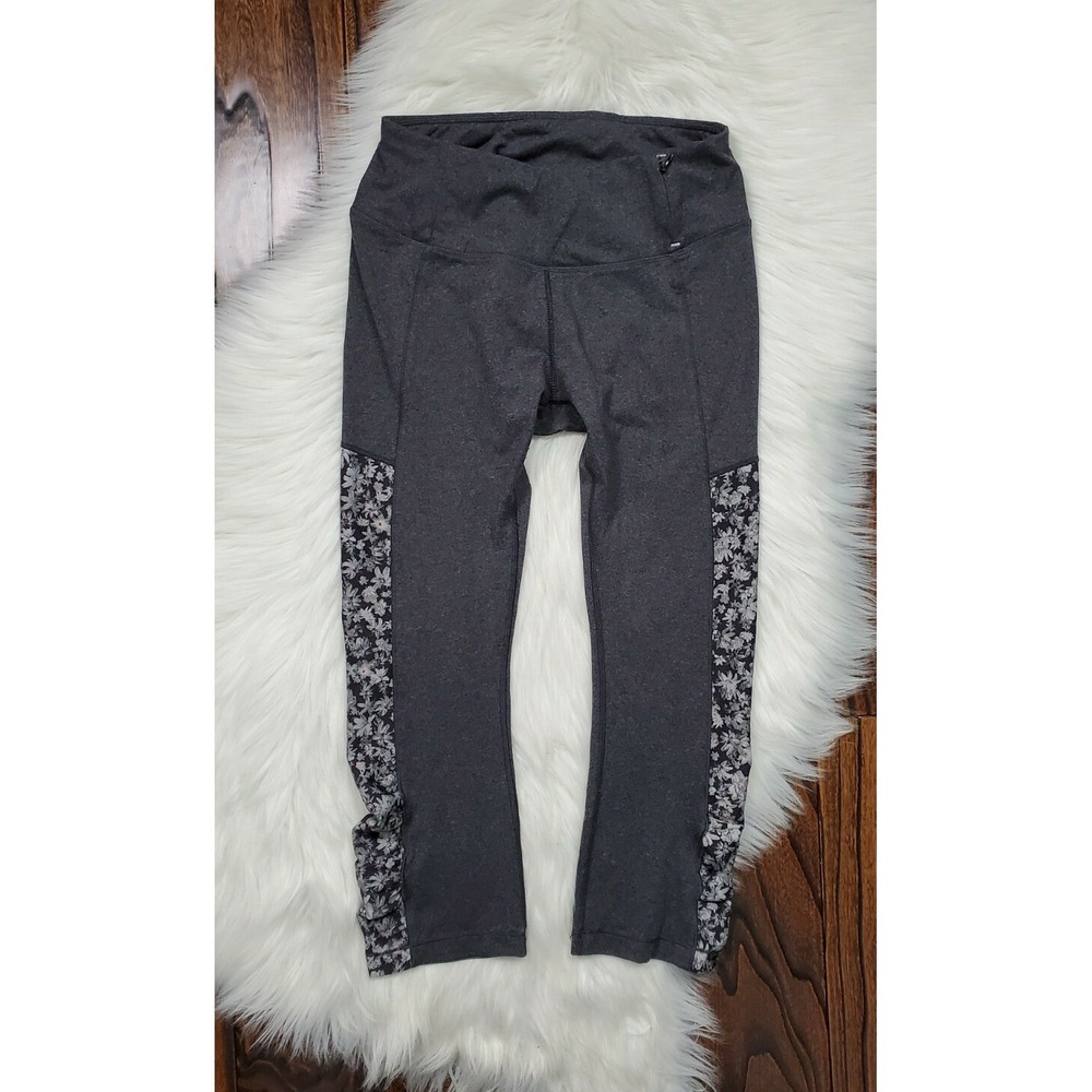 Calia by Carrie Underwood Women's Capri Leggings Size Small Gym Fitness Workout